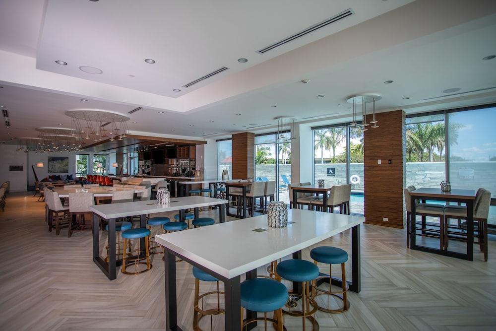 Hilton Garden Inn West Palm Beach I95 Outlets Extérieur photo